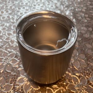 Stainless steel tumbler